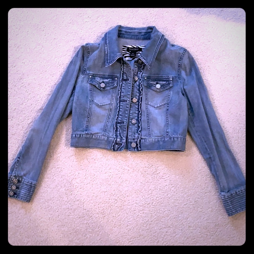 WHITE HOUSE/BLACK MARKET size 6 Denim jacket.